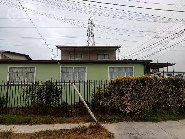 Terreno con dos casas