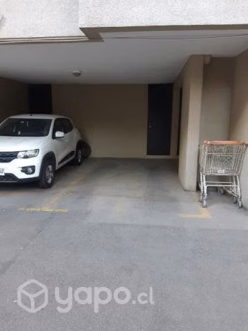 Estacionamiento techado