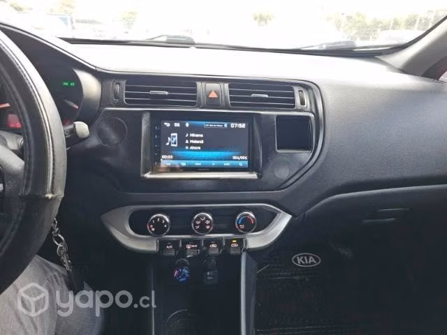 Se vende Kia Río 4 2012 - Imagen 7