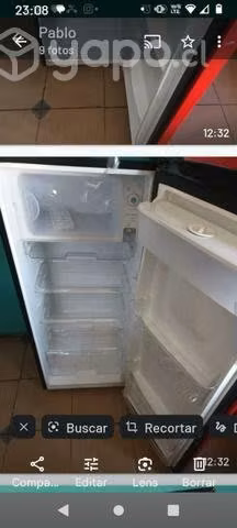Refrigerador Hisense rojo.pequeño