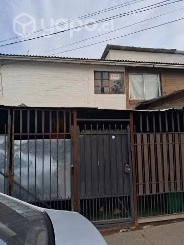 Se vende casa en la comuna de el bosque