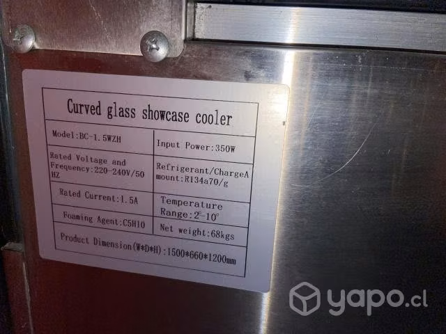 Vitrina refrigerada vidrio curvo 1.5 mt