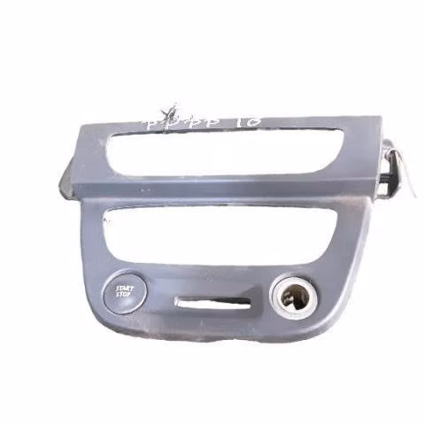Ppp10 bisel de radio renault megane 3 2014