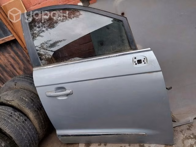 Puerta der y portalón ssangyong stavic - Imagen 2
