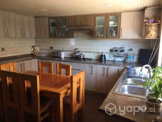 Se vende casa en muy buen estado.