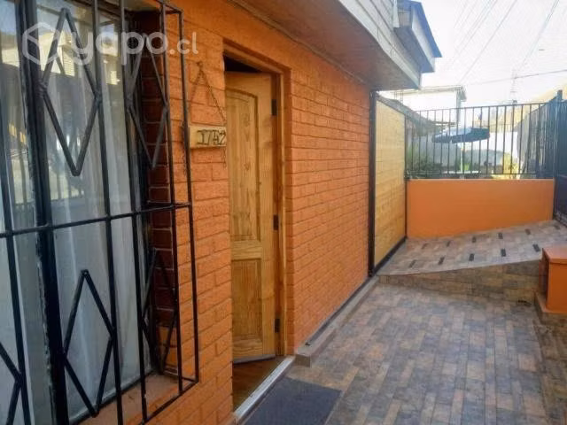 Se vende casa en muy buen estado.