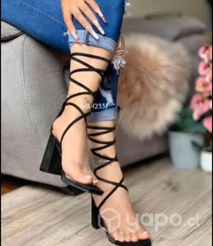 Sandalias trenzadas negra