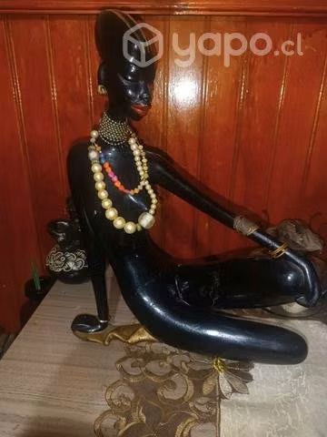 Antigua figura de africana años 50