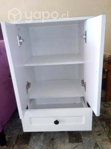 Hermosa cómoda pequeña - Imagen 3