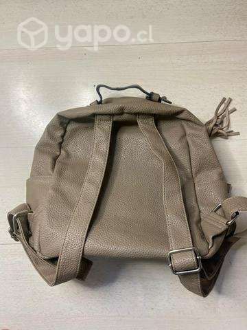 Cartera Mochila Prune Impecable como nueva - Imagen 2