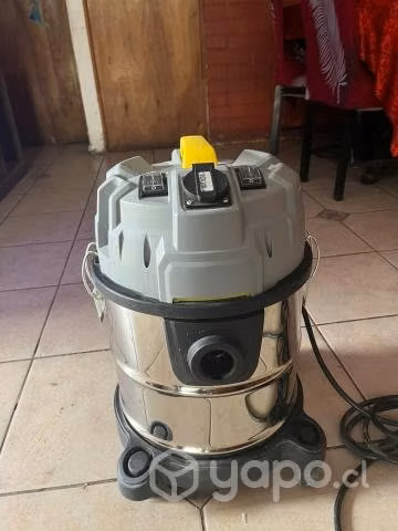 Aspiradora seco y humedo marca Lavor
