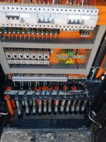 Se ofrecen servicios de instalaciones eléctricas