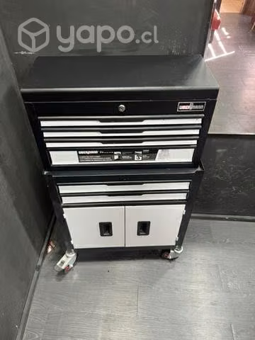 Sillón y cosas de barbería