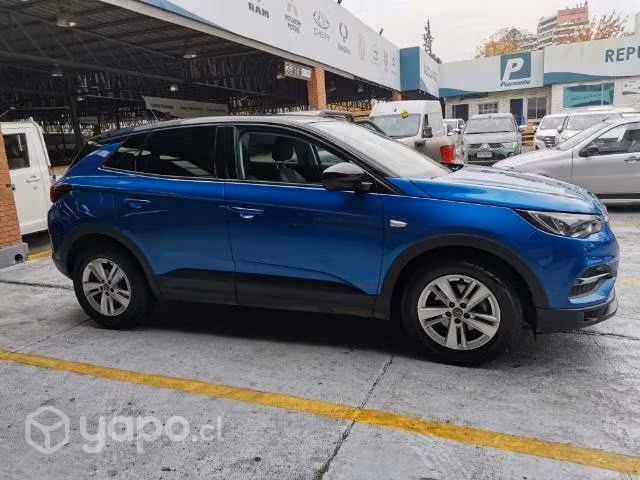 Opel Grandland X 1.2T 2021