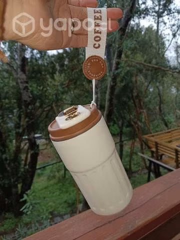 Taza térmica con pantalla táctil de temperatura