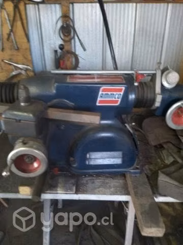 Máquina rectificadora frenos