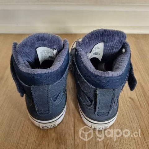 Zapatillas converse prácticamente nuevas - Imagen 2