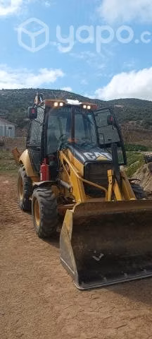 Arriendo de retroexcavadora