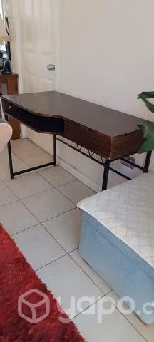 Escritorio madera- metal