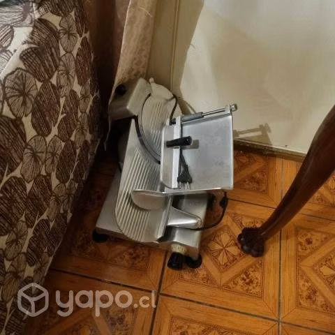 Cortadora de Fiambres marca Omas modelo C300