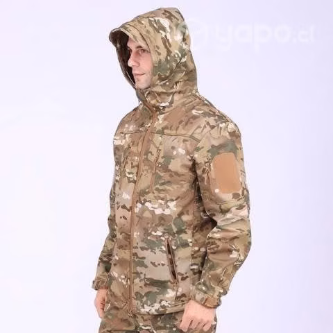 Chaqueta tactica softshell MULTICAM
