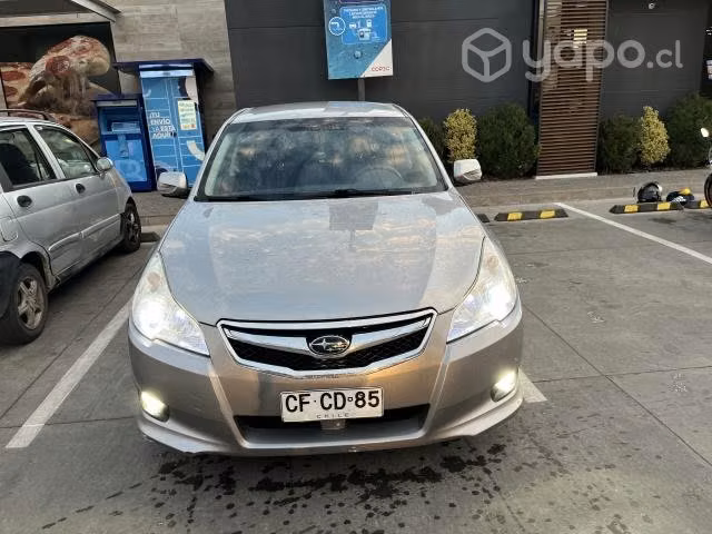 Subaru Legacy en muy buenas condiciones
