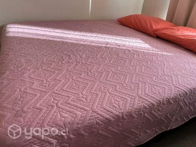 Cama king 2 meses de uso