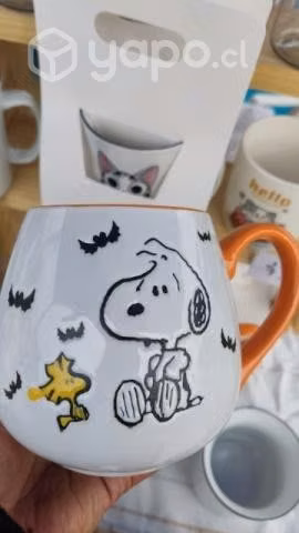 Tazones de gato y Snopy
