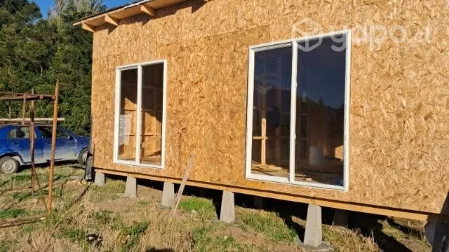 Se fabrica ventanas y puertas en aluminio y pvc