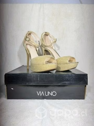 Zapato Stiletto Vía Uno 39 Eur