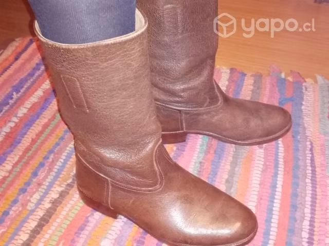 BOTAS DE CUERO ARGENTINO Talla 42 - Imagen 3