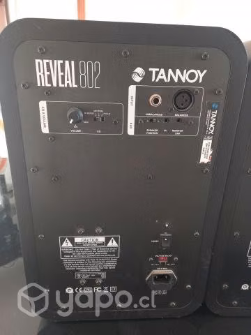 Parlantes Tanoy reveal 802