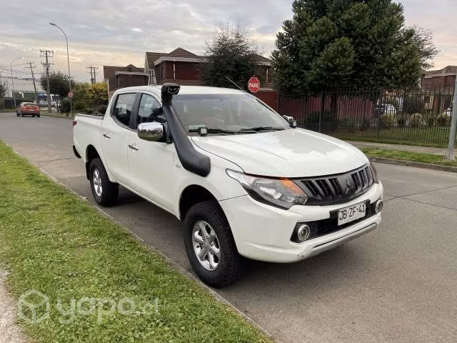 Mitsubishi l200 - Imagen 2