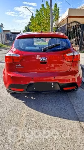Kia Río 5 Full 2015 - Imagen 2
