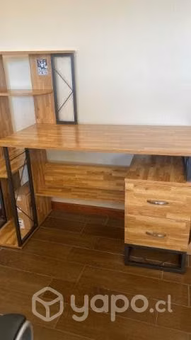 Hermoso escritorio muy poco uso excelente calidad