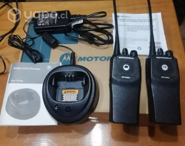2 Radio - 3 Cargadores - 1 Batería