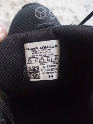 Zapatillas under armour + gorro puma original - Imagen 4