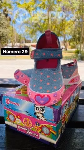 Calzado de niña