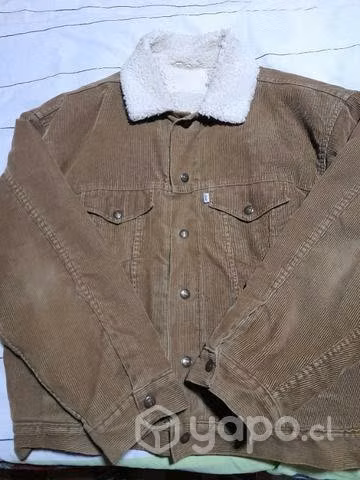 Chaqueta Levi's impecable