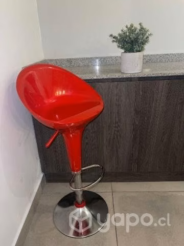 Taburete giratorio con altura regulable. - Imagen 2