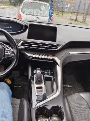 Peugeot 3008 Allure AT 1.6 disel - Imagen 6