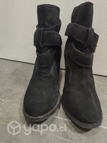 Botas de cuero nuevas