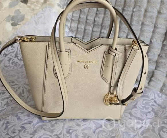Cartera MK color crema original