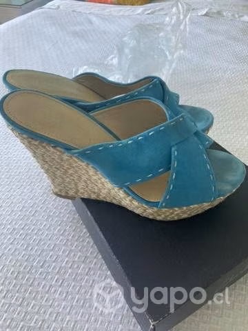 Sandalia Guess, poco uso