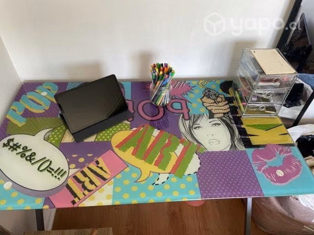 Escritorio cubierta de vidrio pop art