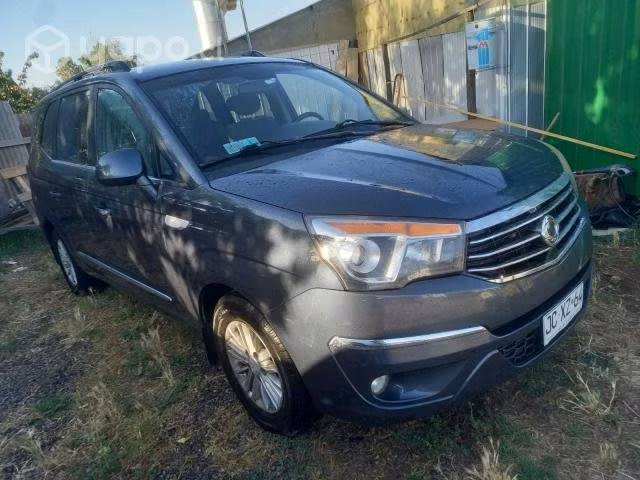 Ssangyong stavic 2017