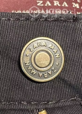 Pantalón negro Zara pitillo