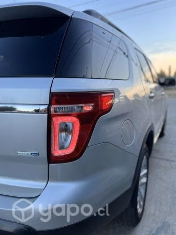 Vendo Ford Explorer 4x4 3 corridas de asientos