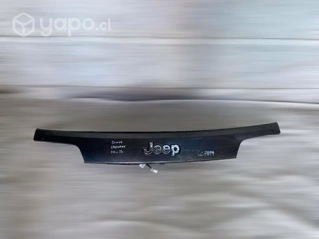 Moldura de portalon jeep grand cherokee 2014-2016