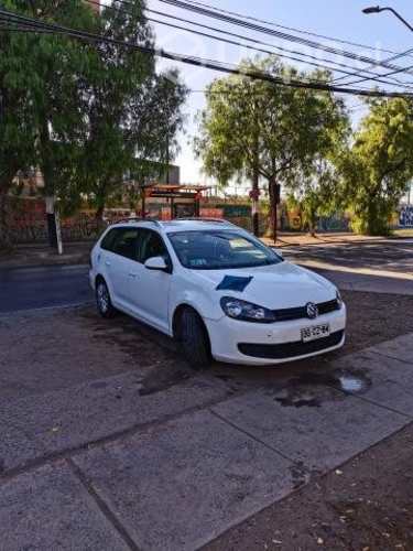 Volkswagen golf station 2013